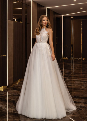 Ivory Lace Tulle Pearl Embellished Wedding Dress